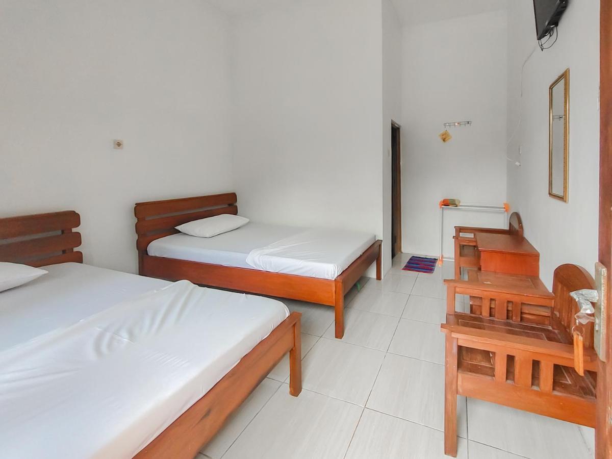 SPOT ON 90040 Pondok Manggir Pangandaran Bagian luar foto
